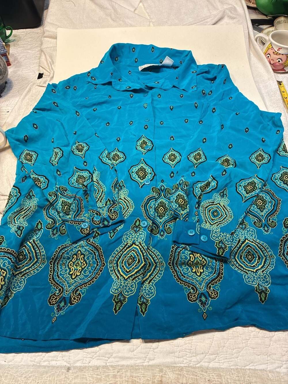 Silk Lore by Beth Terrell 100% Silk Aqua Blue Long Sleeve Medallion Pattern Blou